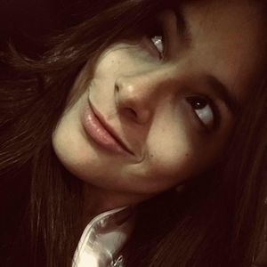 Meet your Posher, Daniela